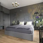 Kolorowe Pola Boutique