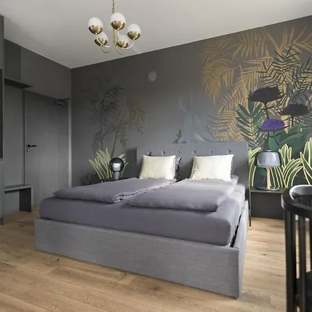 Kolorowe Pola Boutique