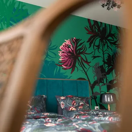 Kolorowe Pola Boutique 3*