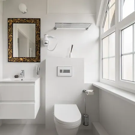 Kolorowe Pola Boutique 3*