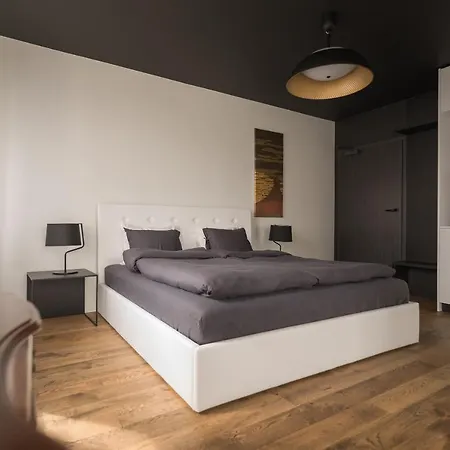 Kolorowe Pola Boutique 3* פולניסה-ז'דוז'